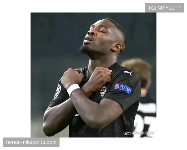 小图拉姆延续稳健表现,锋线新星助球队再夺胜利 小图拉姆延续稳健表现,锋线新星助球队再夺胜利