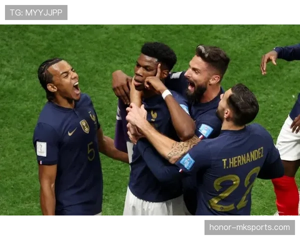 德甲夏窗引援计划曝光,各队竞相争夺新星引关注 德甲夏窗引援计划曝光,各队竞相争夺新星引关注