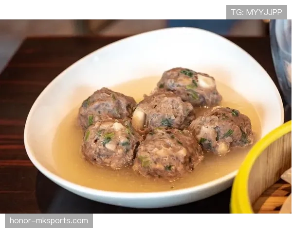 常园这日常生活竟然比赛场还奢侈？谁想到他家厨房能比五星级饭店还豪华！